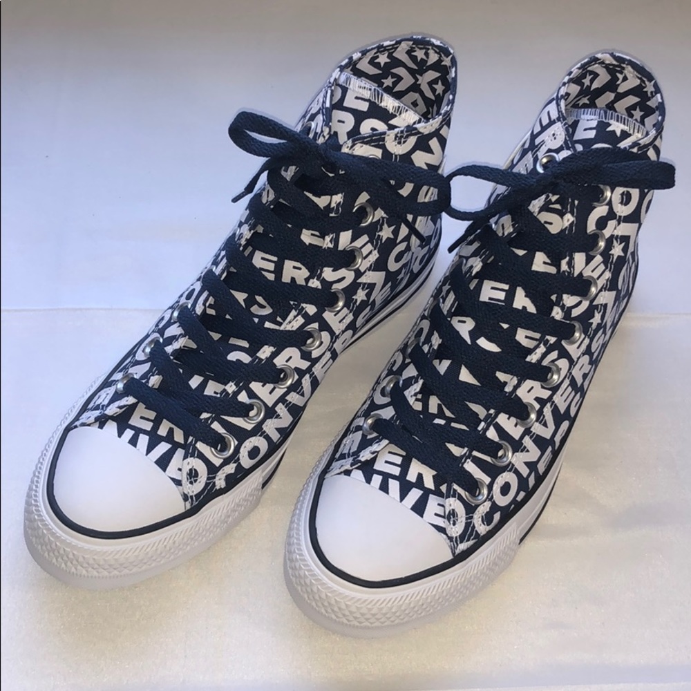 LAST ONE!! New Converse CTAS Hi Top Logo Sneakers - Picture 2 of 13